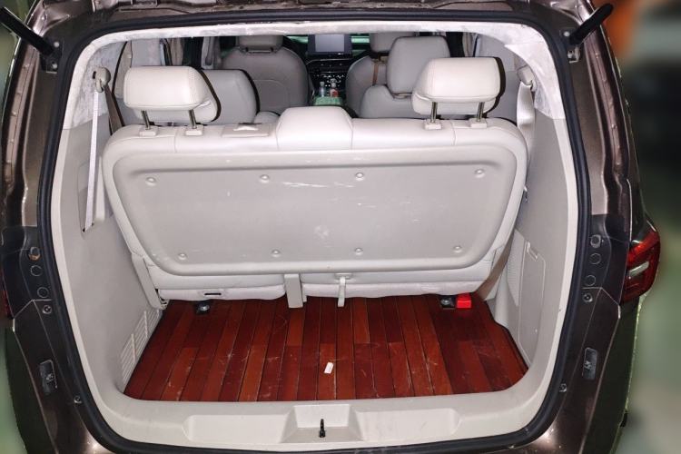Used Buick GL8 2021 Land Cruiser Executive Class 652T Comfort Model Trunk