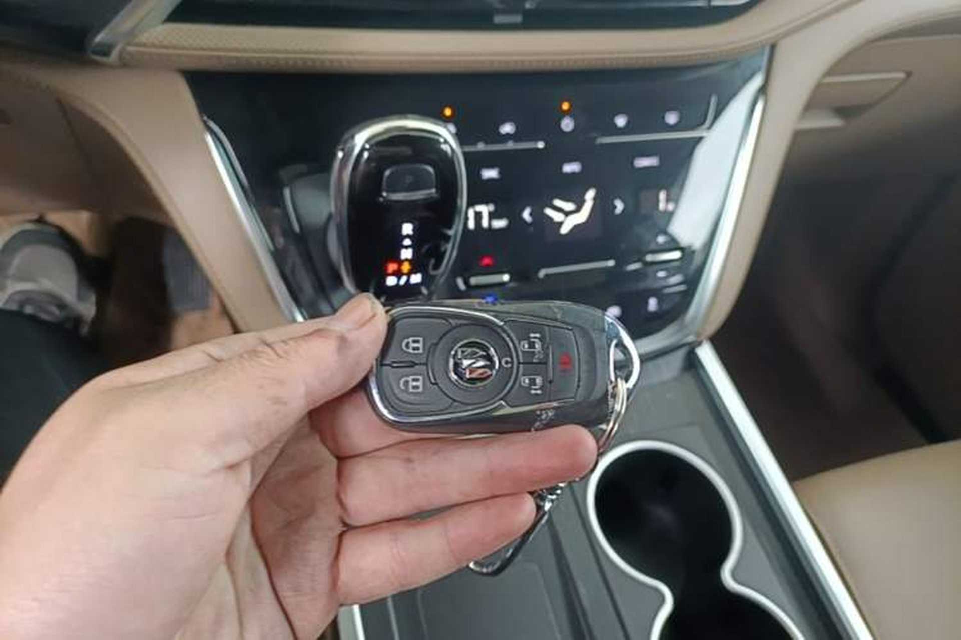 Used Buick GL8 2021 ES Land Cruiser 653T Luxury Edition Vehicle Key