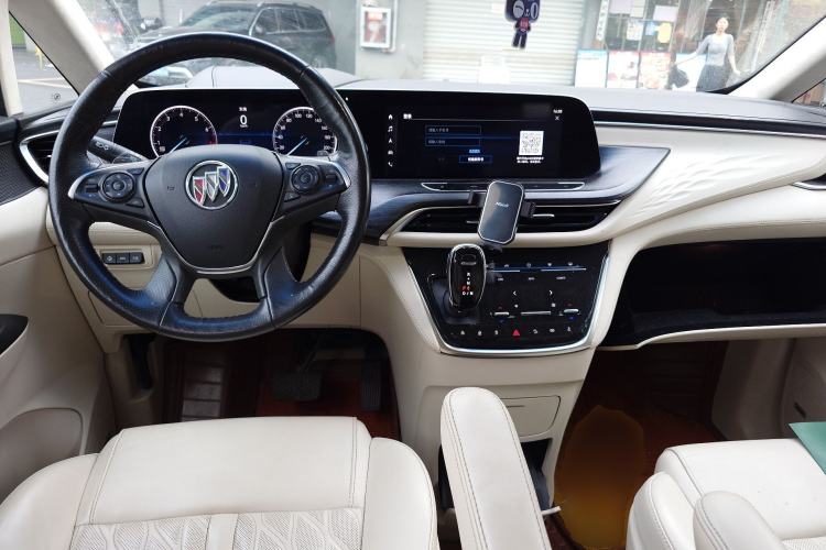 Used Buick GL8 2021 Avenir Aivia Six-Seat Luxury Edition Center Console