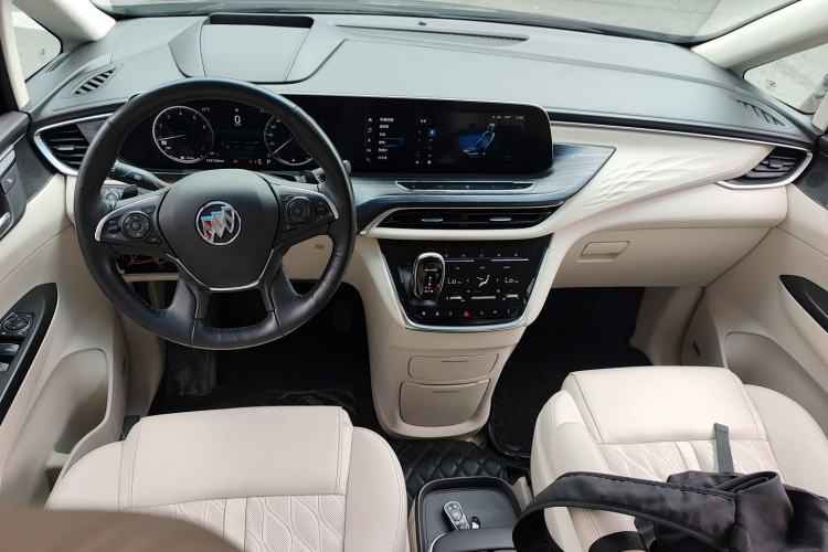 Used Buick GL8 2021 Avenir Aivia 7-Seater Luxury Edition Center Console