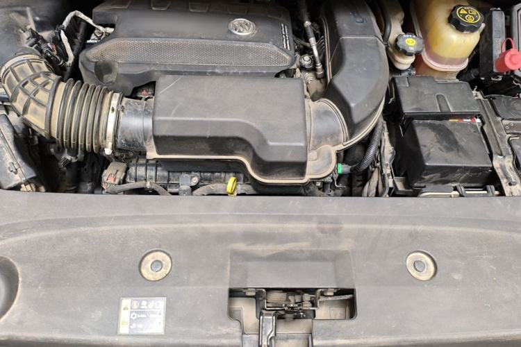 Used Buick GL8 2021 Avenir Aivia Six-Seat Luxury Edition Engine Bay