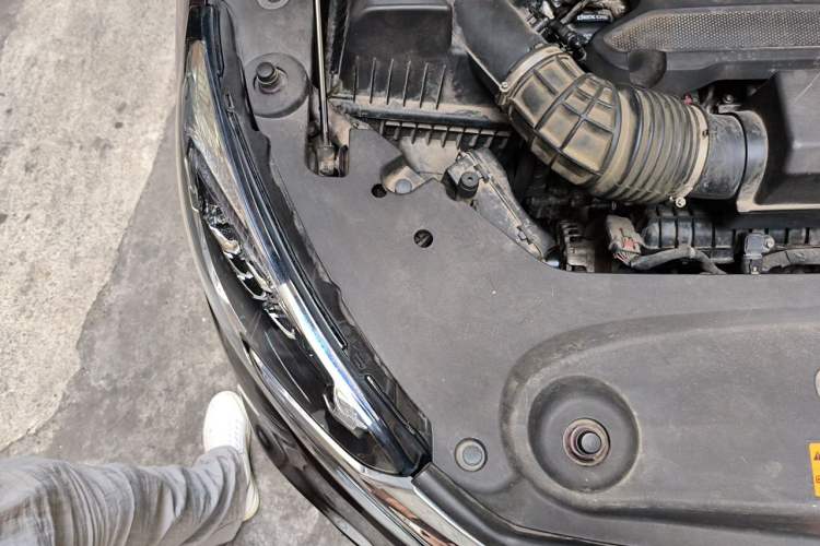 Used Buick GL8 2021 Avenir Aivia Six-Seat Luxury Edition Engine Bay Right