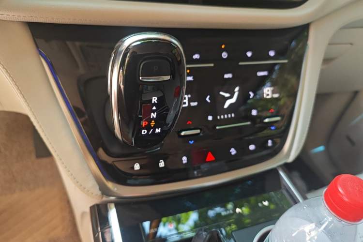 Used Buick GL8 2021 Avenir Aivia 7-Seater Luxury Edition Gear Lever