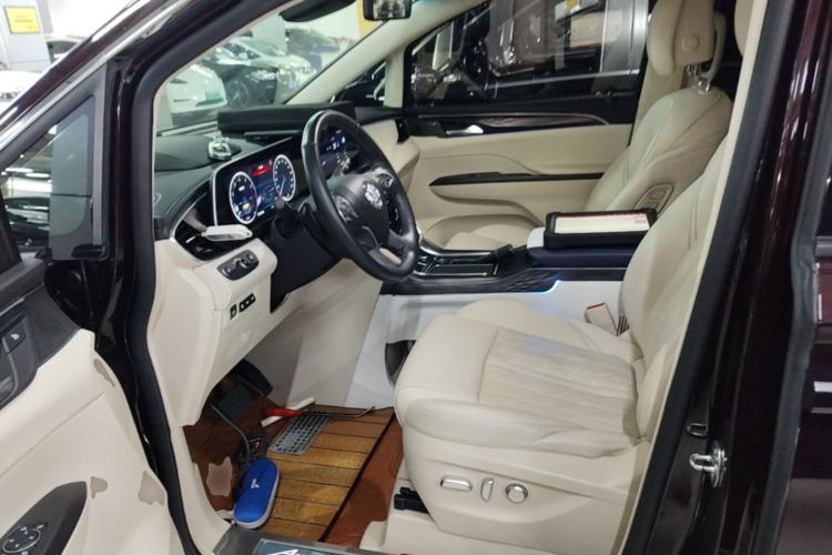 Used Buick GL8 2021 Avenir Aivia Six-Seat Luxury Edition Left Front Seat