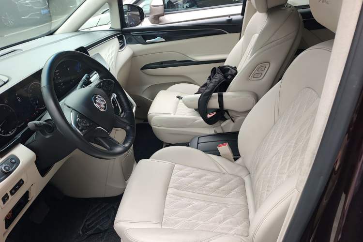 Used Buick GL8 2021 Avenir Aivia 7-Seater Luxury Edition Left Front Seat