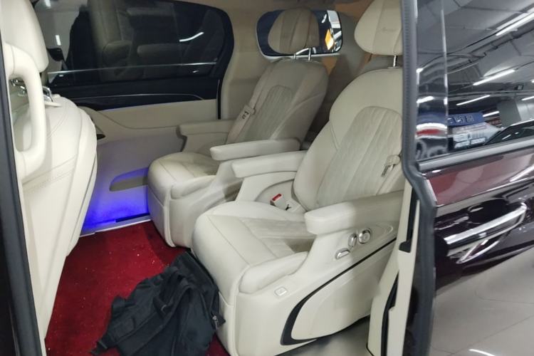 Used Buick GL8 2021 Avenir Aivia Six-Seat Luxury Edition Left Rear Seat