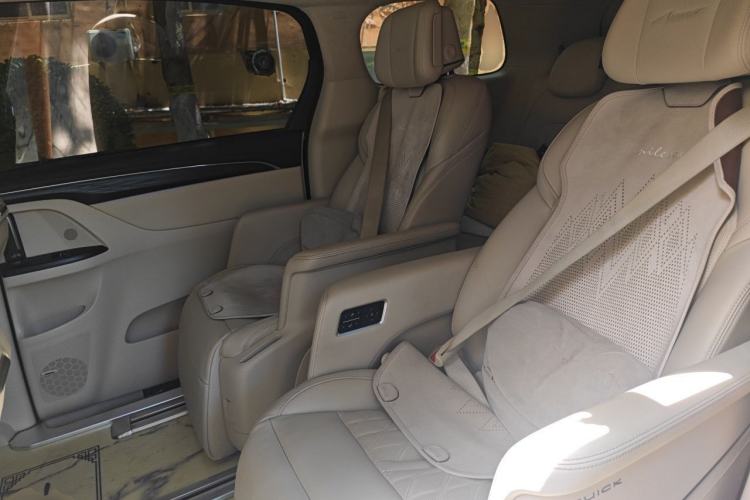 Used Buick GL8 2021 Avenir Aivia 7-Seater Luxury Edition Left Rear Seat