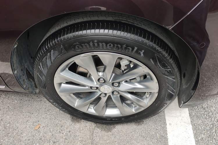Used Buick GL8 2021 Avenir Aivia 7-Seater Luxury Edition Right Front Wheel Hub