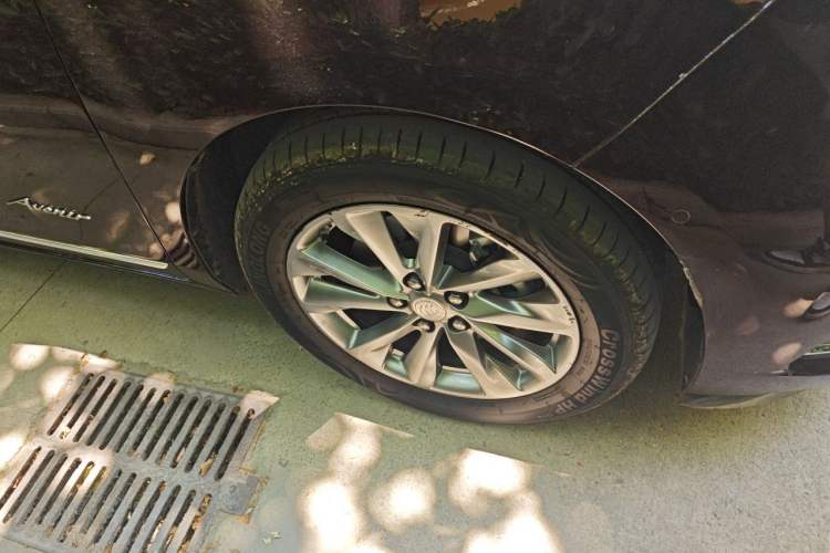 Used Buick GL8 2021 Avenir Aivia 7-Seater Luxury Edition Right Front Wheel Hub