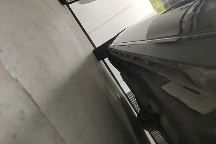 Used Buick GL8 2021 ES Landtrek 653T Luxury Model Right Side Sill