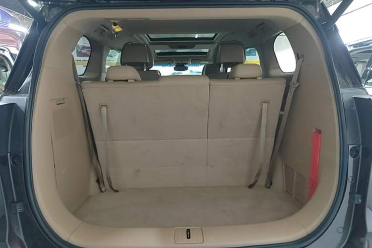 Used Buick GL8 2021 ES Landtrek 653T Luxury Model Trunk
