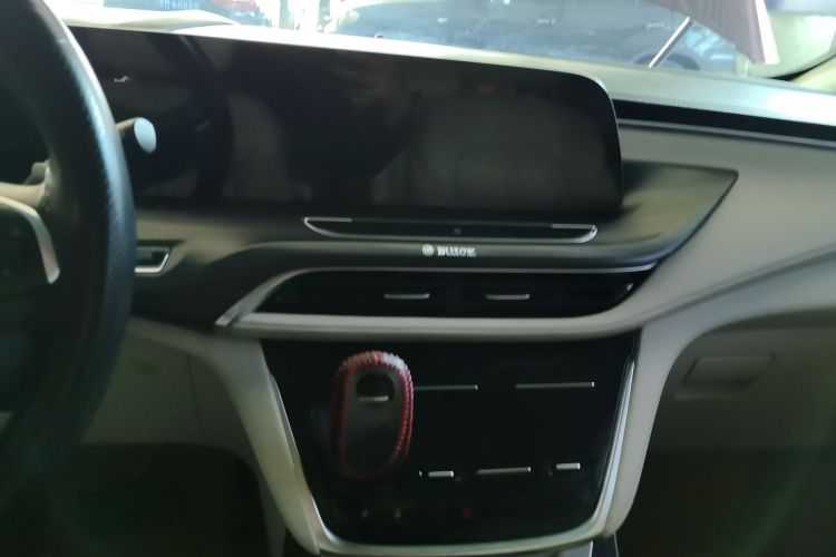 Used Buick GL8 2021 ES Landtrek 653T Comfort Edition Audio And AC Panel