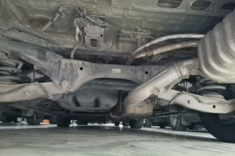 Used Buick GL8 2021 Avenir Aivia Six-Seat Luxury Edition Chassis Rear