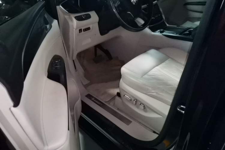 Used Buick GL8 2021 Avenir Aivia Six-Seat Luxury Edition Driver Seat