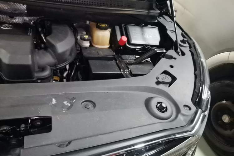 Used Buick GL8 2021 Avenir Aivia Six-Seat Luxury Edition Engine Bay Left