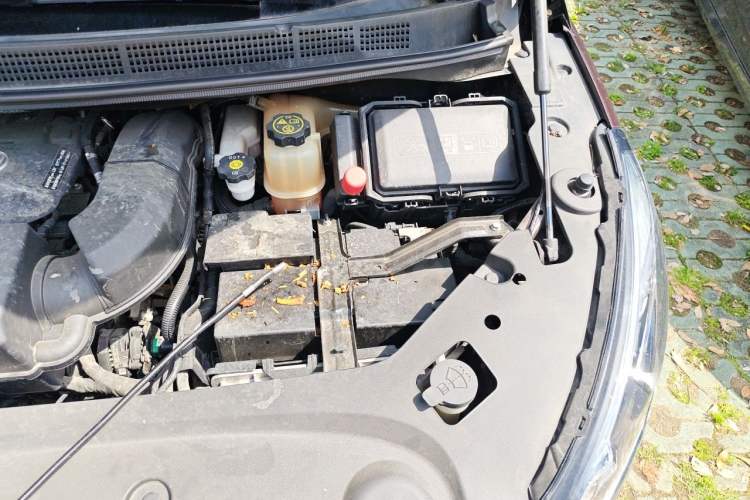 Used Buick GL8 2021 Avenir Aivia 7-Seater Luxury Edition Engine Bay Left