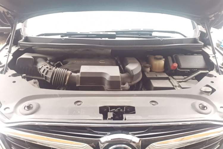 Used Buick GL8 2021 ES Landtrek 653T Luxury Model Engine Bay