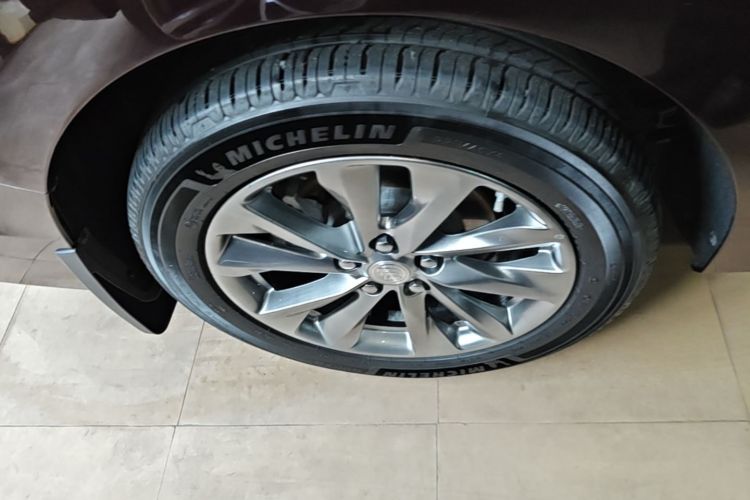 Used Buick GL8 2021 Avenir Aivia 7-Seater Luxury Edition Exterior 5