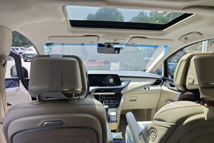 Used Buick GL8 2021 Avenir Aivia Six-Seat Luxury Edition Headliner