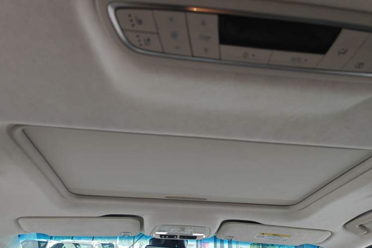 Used Buick GL8 2021 Avenir Aivia Six-Seat Luxury Edition Headliner