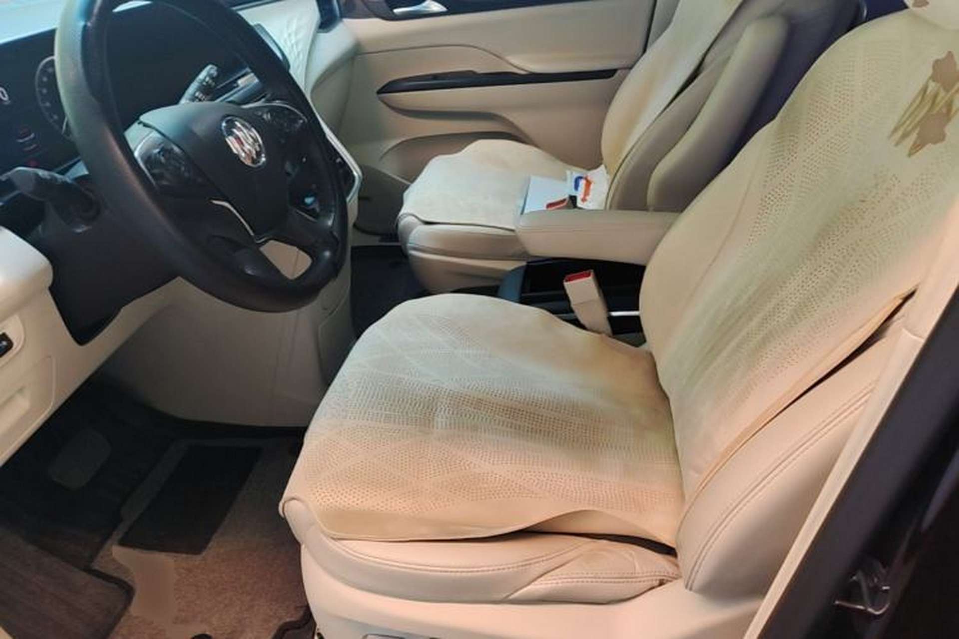 Used Buick GL8 2021 Avenir Aivia 7-Seater Luxury Edition Left Front Seat