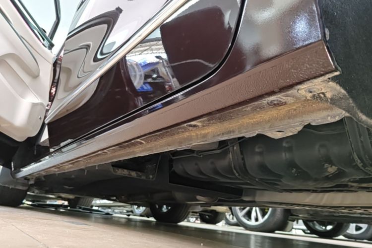 Used Buick GL8 2021 Avenir Aivia 7-Seater Luxury Edition Left Side Sill