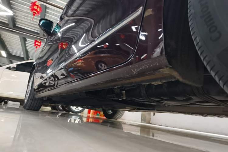 Used Buick GL8 2021 Avenir Aivia Six-Seat Luxury Edition Left Side Sill