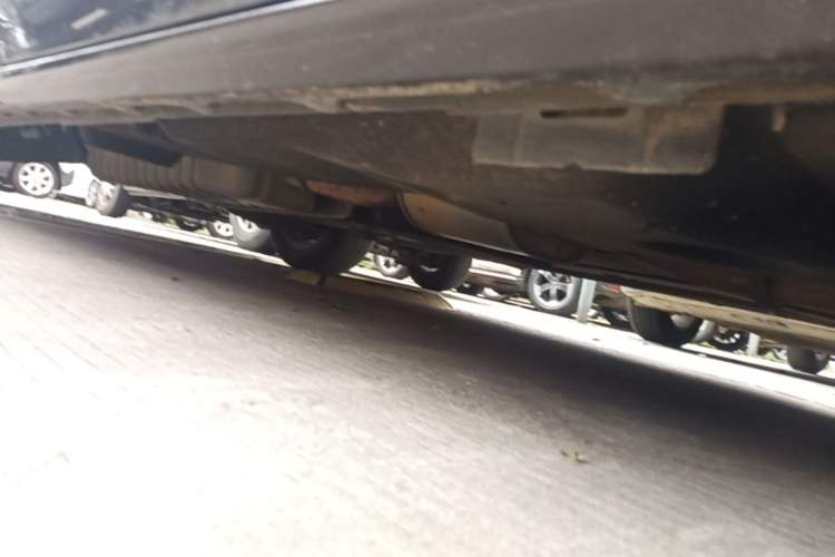 Used Buick GL8 2021 ES Landtrek 653T Luxury Model Right Side Sill