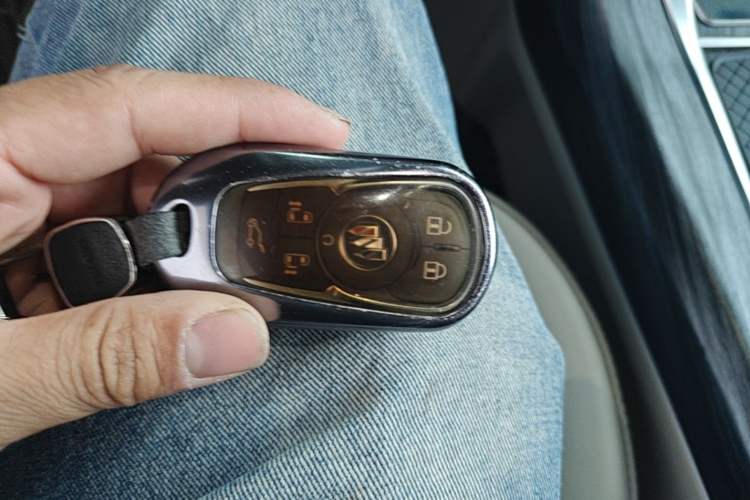 Used Buick GL8 2021 Avenir Aivia Six-Seat Luxury Edition Vehicle Key