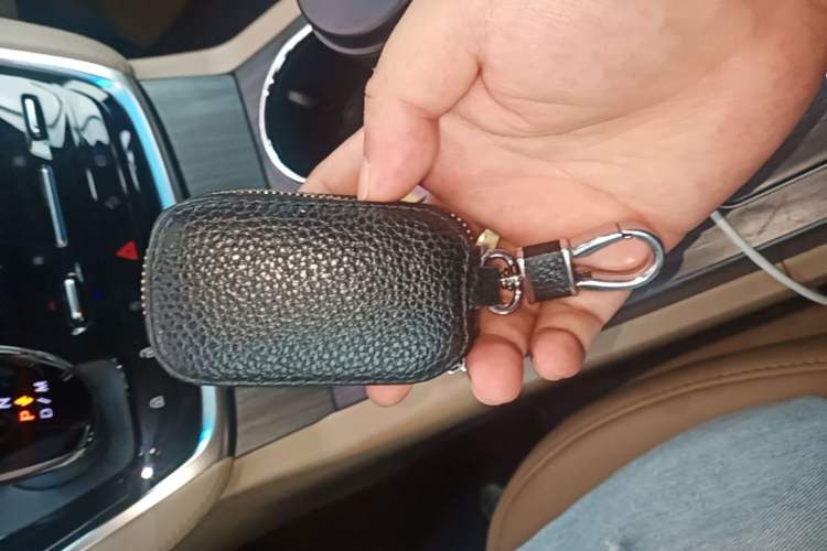 Used Buick GL8 2021 ES Landtrek 653T Luxury Model Vehicle Key