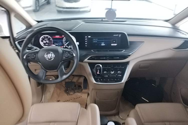 Used Buick GL8 2021 ES Land Cruiser 653T Flagship Model Center Console