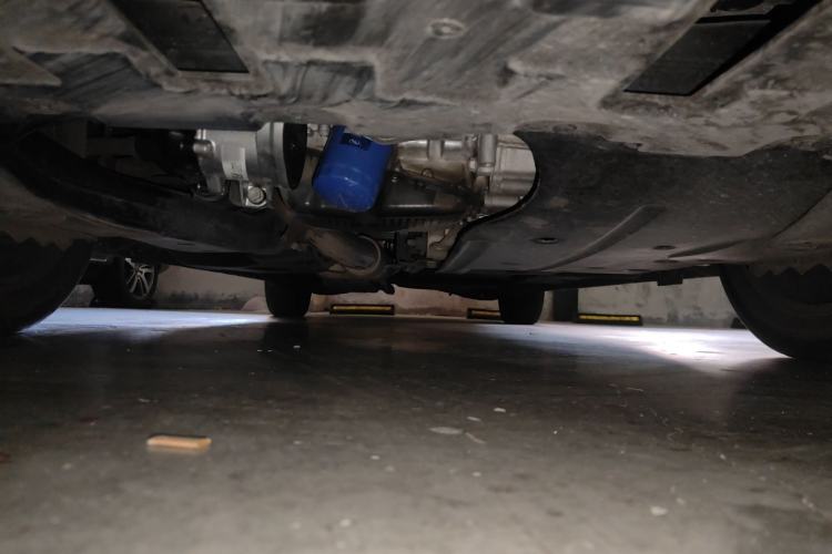 Used Buick GL8 2021 ES Land Cruiser 653T Flagship Model Chassis Front