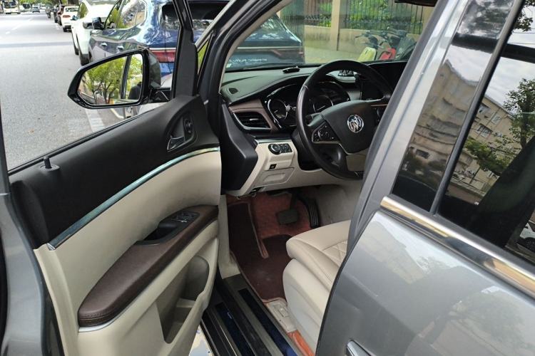 Used Buick GL8 2021 Land Cruiser Executive Class 652T Comfort Model Driver Seat