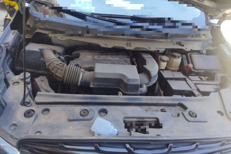 Used Buick GL8 2021 Land Cruiser Executive Class 652T Comfort Model Engine Bay