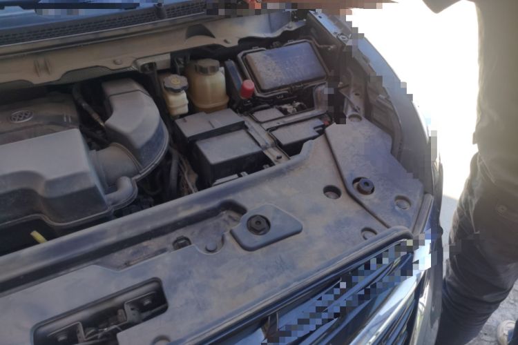 Used Buick GL8 2021 Land Cruiser Executive Class 652T Comfort Model Engine Bay Left