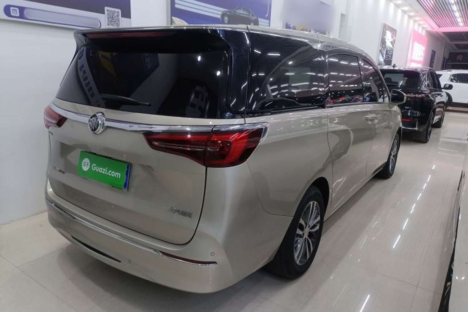 Used Buick GL8 2021 ES Land Cruiser 653T Luxury Edition Exterior 5