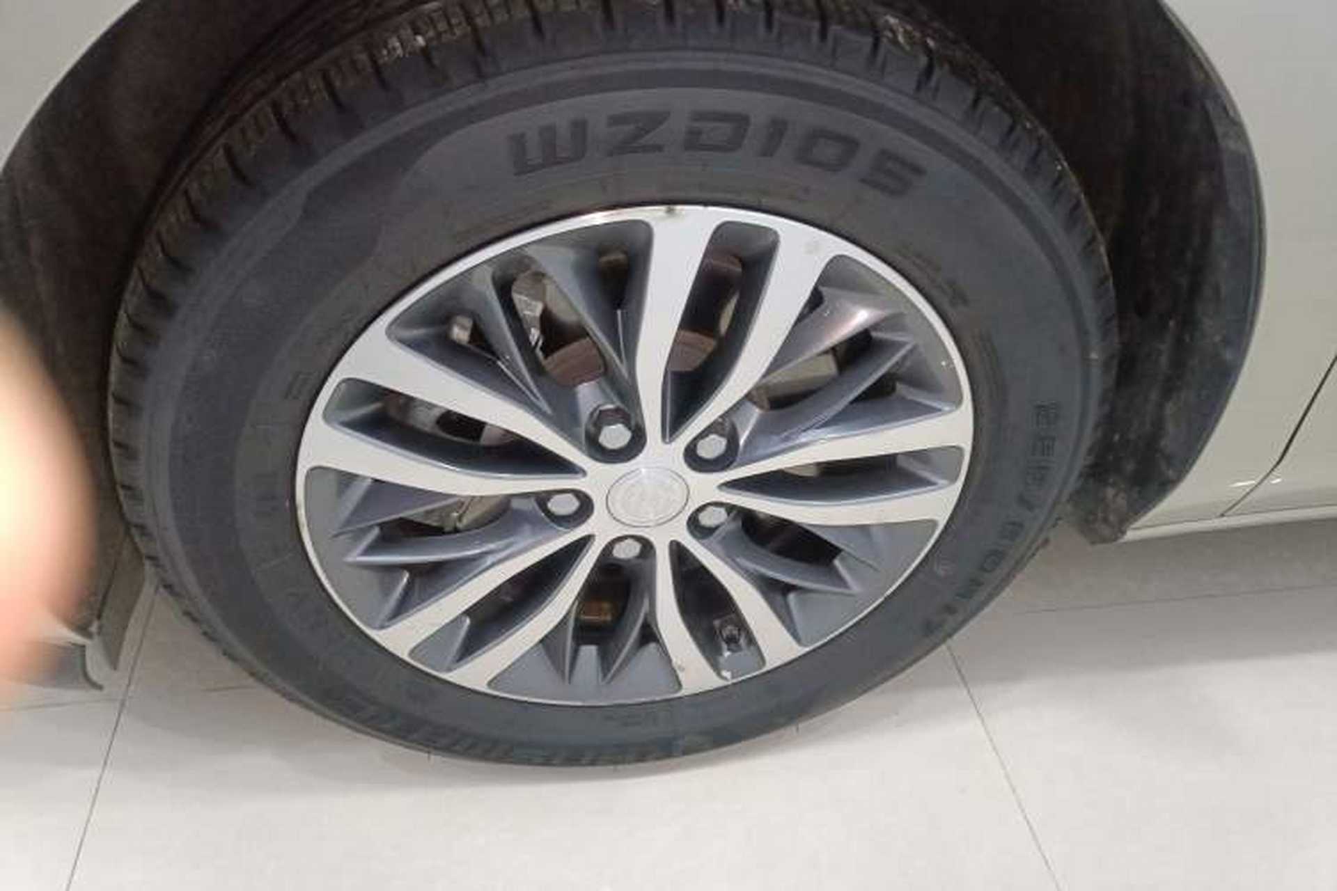 Used Buick GL8 2021 ES Land Cruiser 653T Luxury Edition Exterior 7