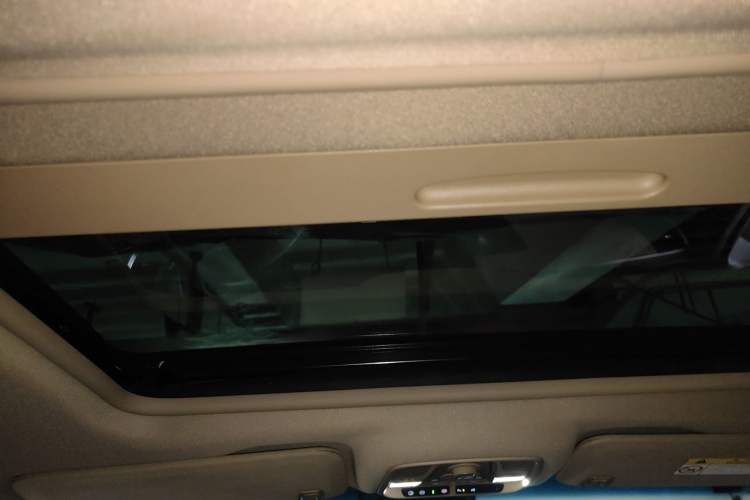 Used Buick GL8 2021 ES Land Cruiser 653T Flagship Model Headliner