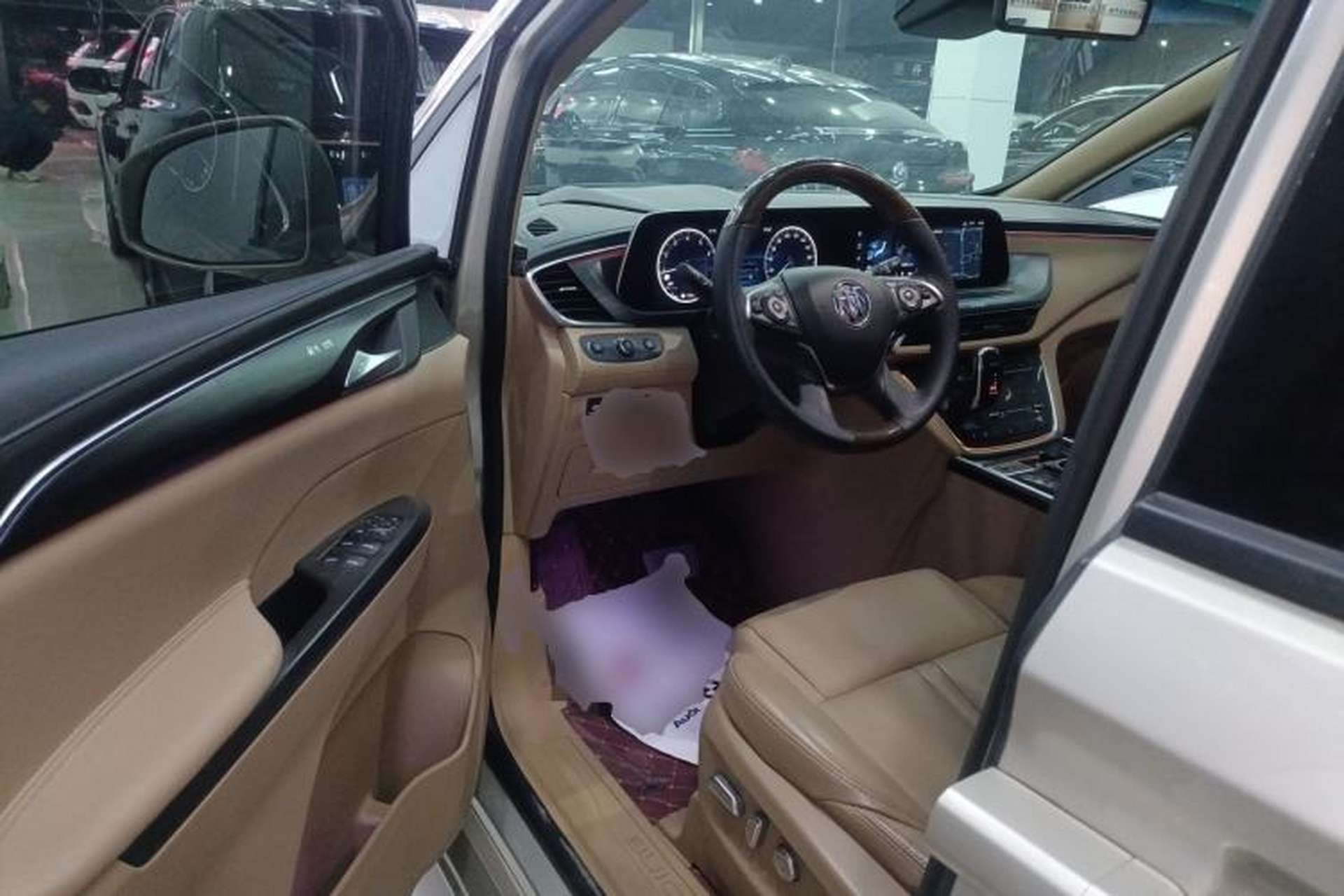 Used Buick GL8 2021 ES Land Cruiser 653T Luxury Edition Interior 3
