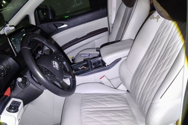 Used Buick GL8 2021 Land Cruiser Executive 652T Premium Model Left Front Seat