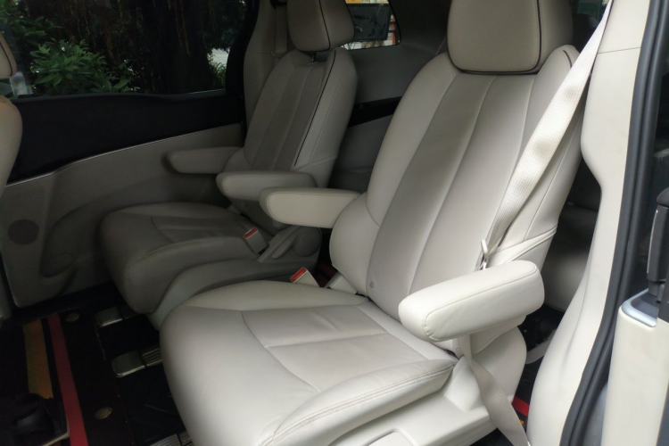 Used Buick GL8 2021 Land Cruiser Executive Class 652T Luxury Model Left Rear Seat