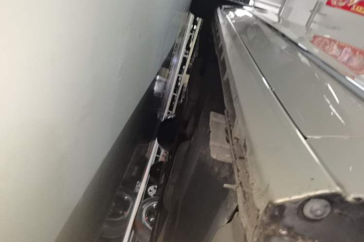 Used Buick GL8 2021 ES Land Cruiser 653T Smart Flagship Model Right Side Sill