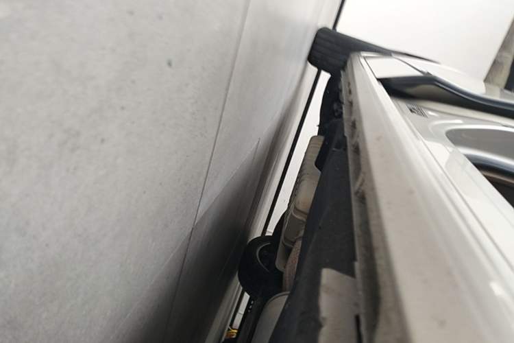 Used Buick GL8 2021 ES Land Cruiser 653T Flagship Model Right Side Sill