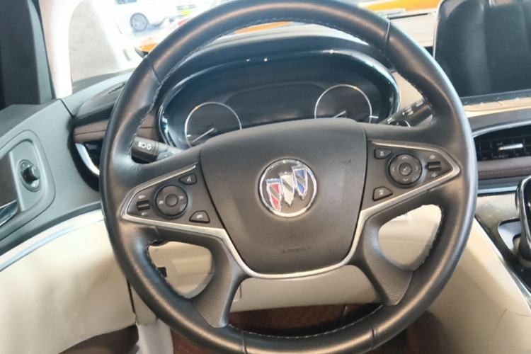 Used Buick GL8 2021 Land Cruiser Executive 652T Premium Model Steering Wheel