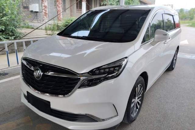 Ojetý Buick GL8 2021 ES Landtrek 653T Comfort Edition