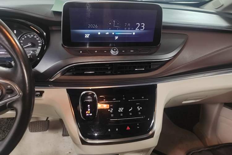 Used Buick GL8 2021 Land Cruiser Executive Class 652T Luxury Model Audio And AC Panel
