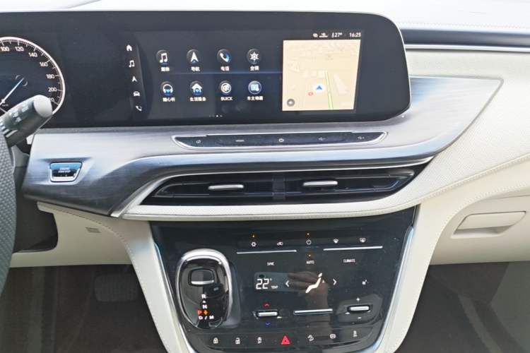 Used Buick GL8 2021 ES Landtrek 653T Comfort Edition Audio And AC Panel