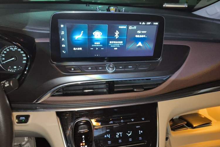 Used Buick GL8 2021 Land Cruiser Executive 652T Premium Model Audio And AC Panel