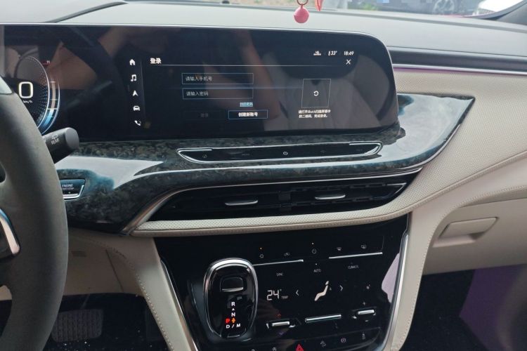 Used Buick GL8 2021 ES Landtrek 653T Comfort Edition Audio And AC Panel
