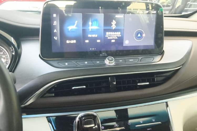 Used Buick GL8 2021 Land Cruiser Executive Class 652T Luxury Model Audio And AC Panel